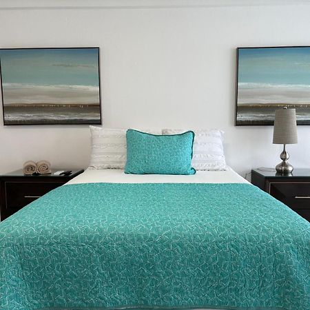Posada Centric Studio Isla Verde San Juan Eksteriør billede