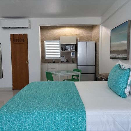 Posada Centric Studio Isla Verde San Juan Eksteriør billede