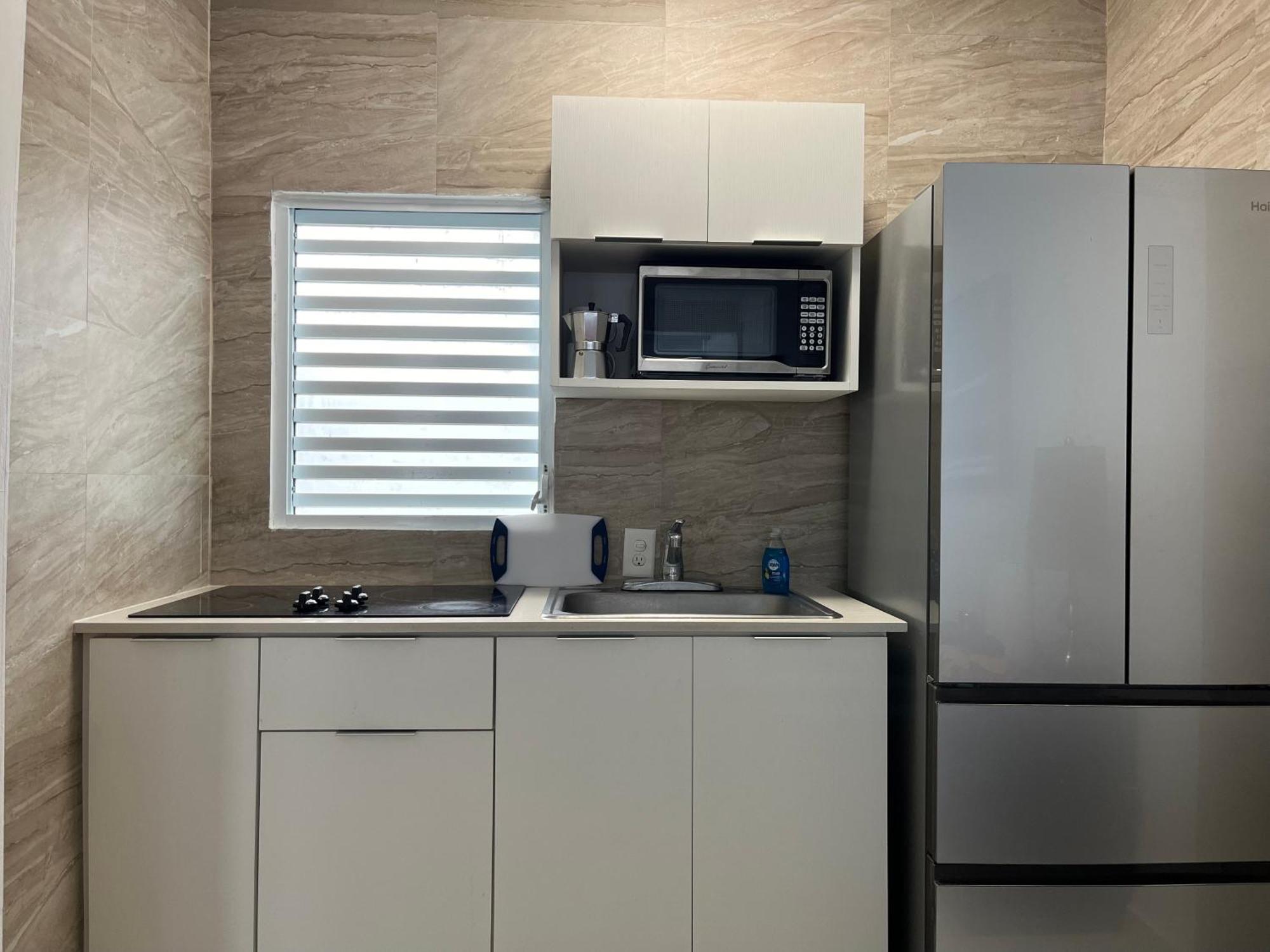 Posada Centric Studio Isla Verde San Juan Eksteriør billede