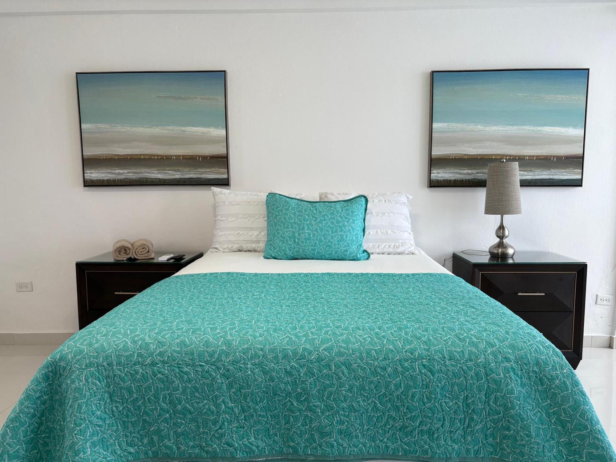 Posada Centric Studio Isla Verde San Juan Eksteriør billede